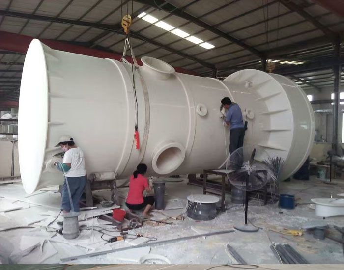 ��������F������